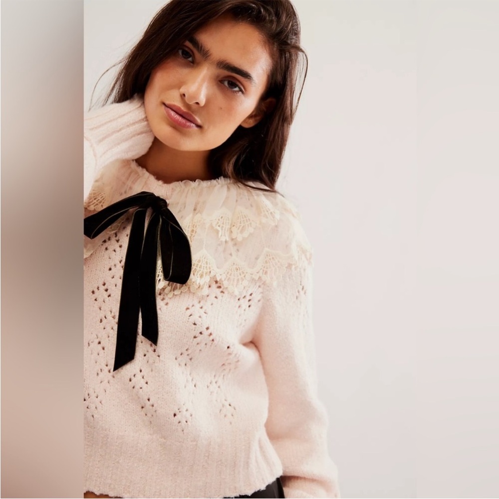 FREE PEOPLE Hold Me Closer Pink Pearl
Sweater - Picture 3 of 8